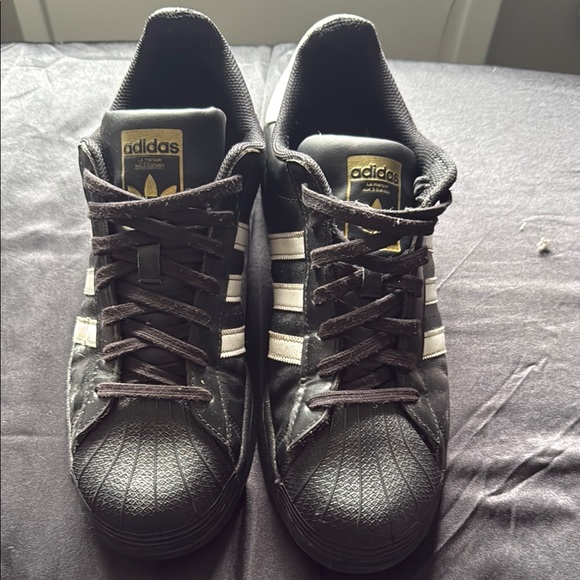 Adidas Black Superstar Sneakers with Rubber Shell Toe and White Stripes - Picture 4 of 4